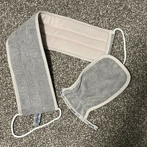 Norwex Back Scrubber and Body Scrub Mitt Set (NEW)